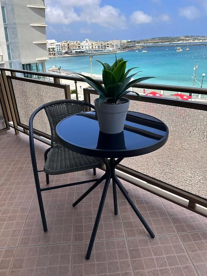 מלון Birżebbuġa The Beach House 0*,